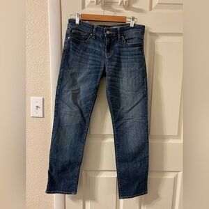 Gap Women’s Straight Fit Size 6